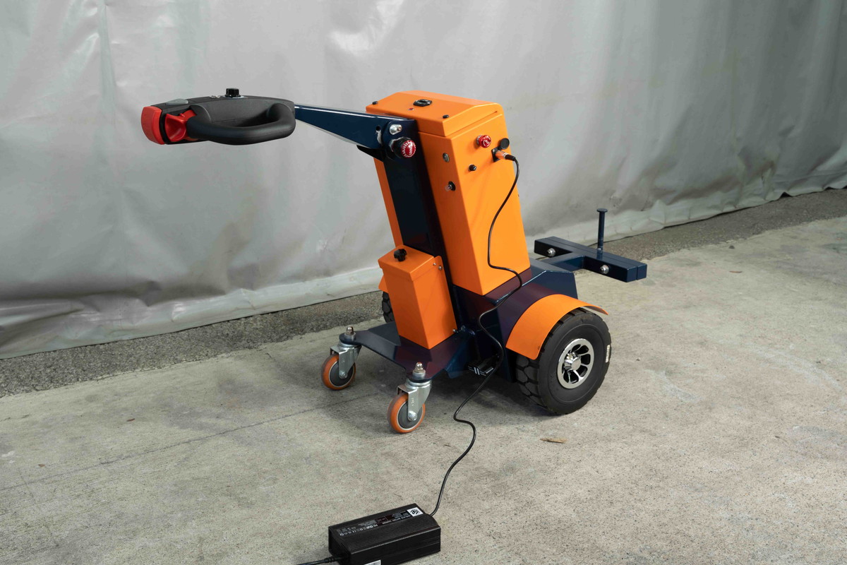 家庭用コンセントでラクラク充電！